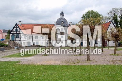 Wasserschloss Haus Rodenburg_1.jpg